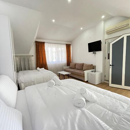 Vila Nela Shkodër Екстериор снимка
